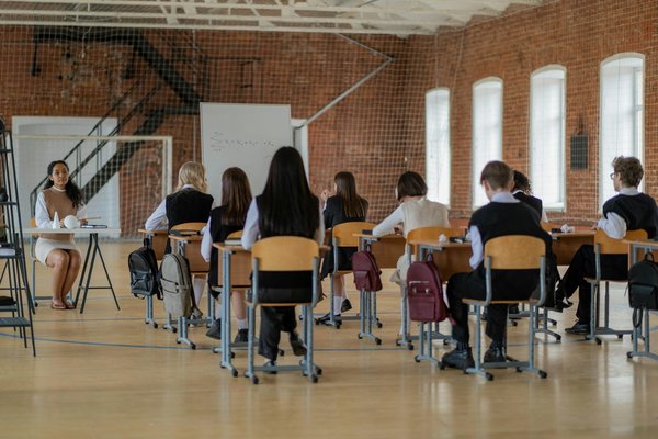 Crafting an Effective and Engaging Customer Service Training Plan for Sheffield Call Centers